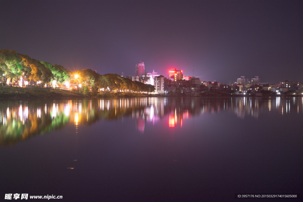 鄱阳东湖夜景