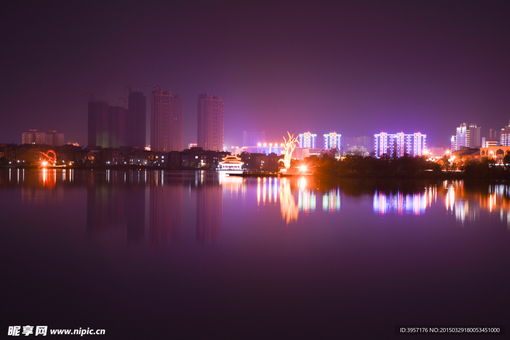 鄱阳东湖夜景