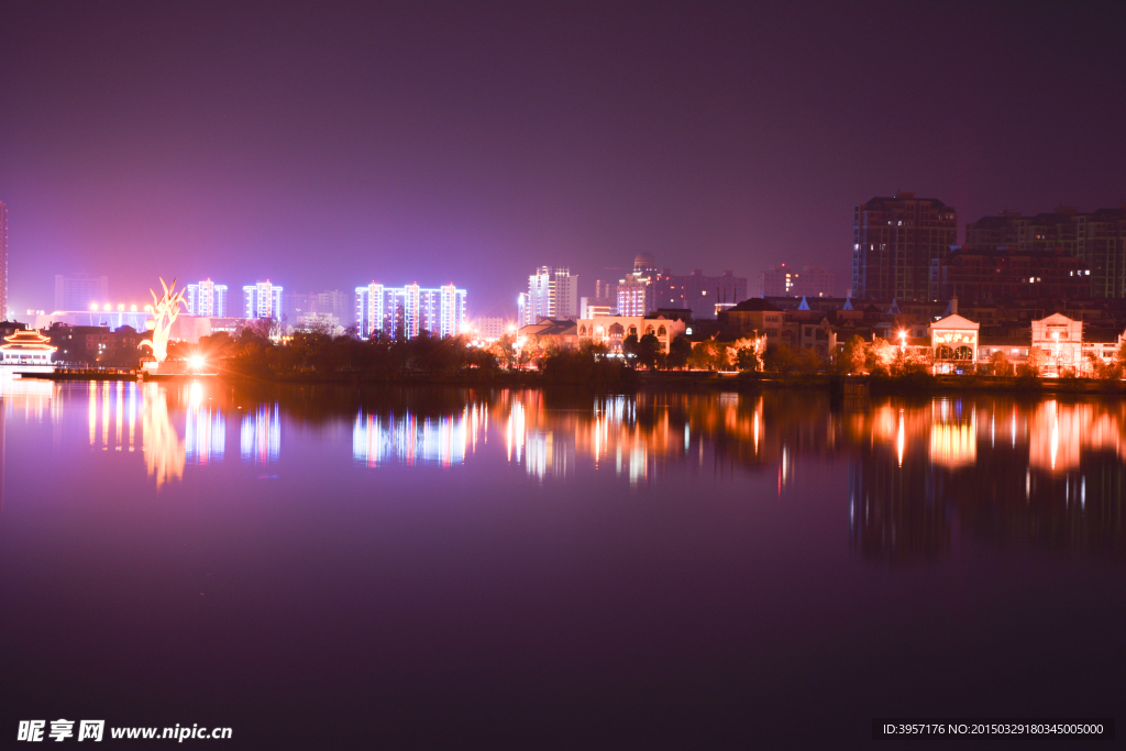 鄱阳东湖夜景