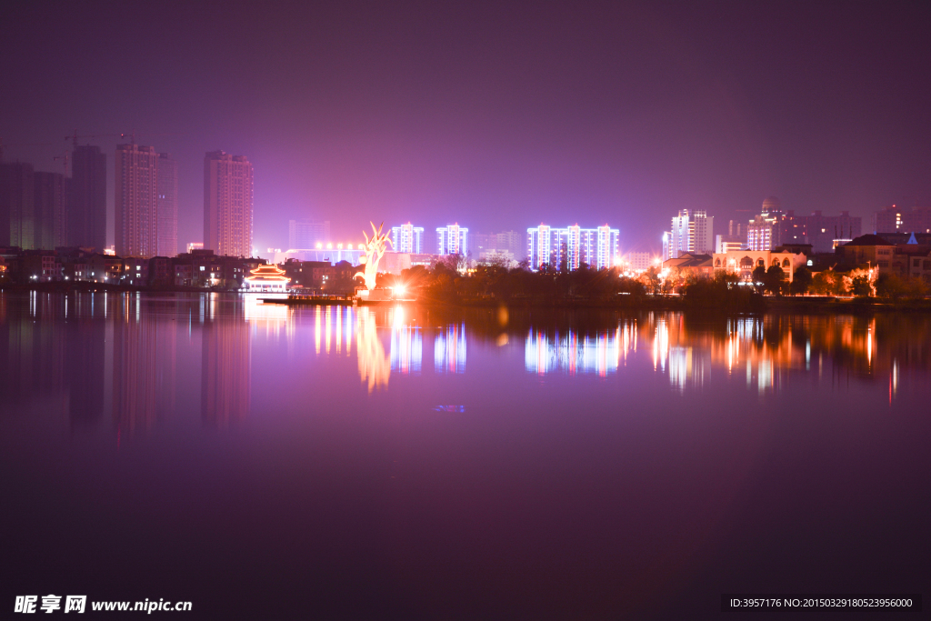 鄱阳东湖夜景