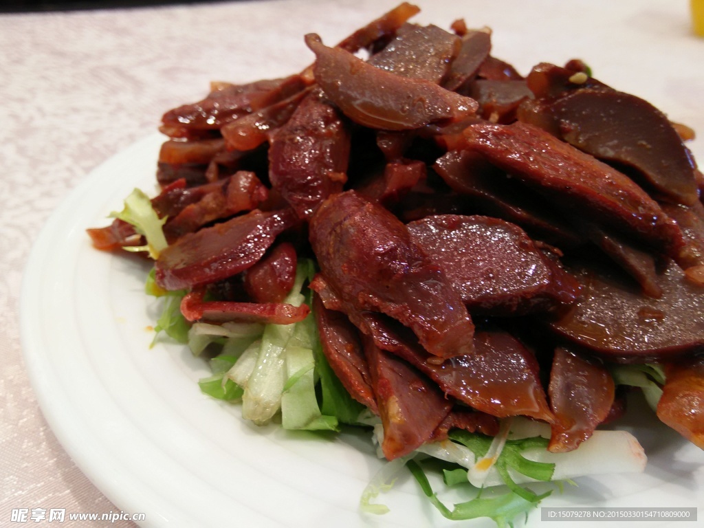 老干妈蒜香鸡胗摄影图__传统美食_餐饮美食_摄影图库_昵图网nipic.com