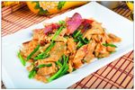 豆腐巾子炒腊肉