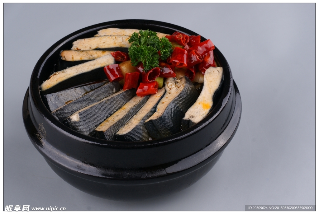 石锅臭豆腐