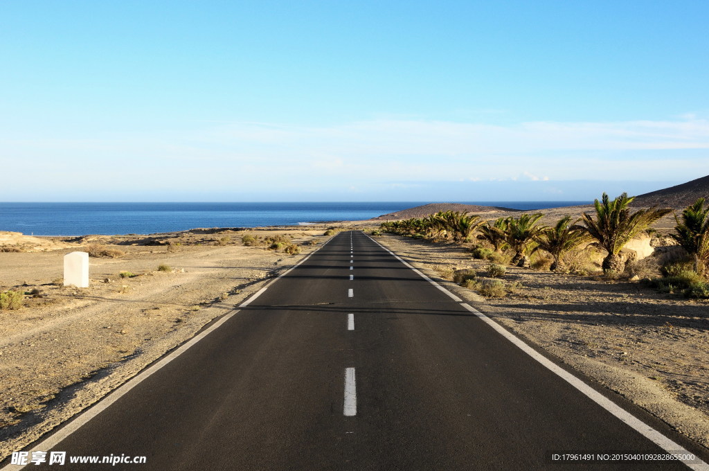 秦皇岛海边公路