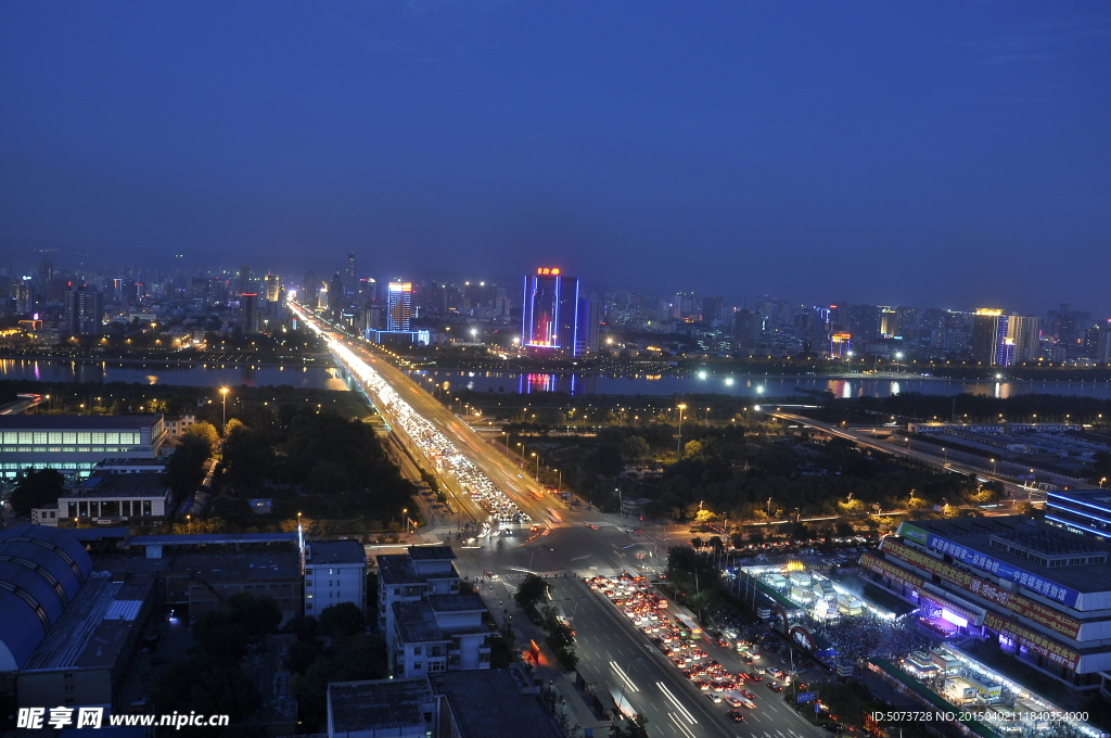 汾河夜景