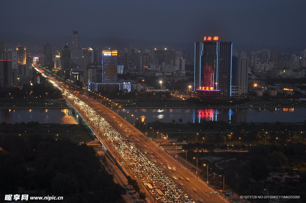 汾河夜景