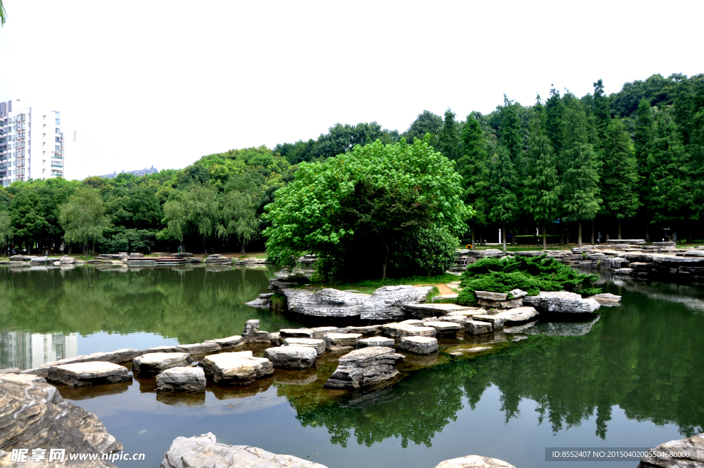 湖光山色  麓谷风情