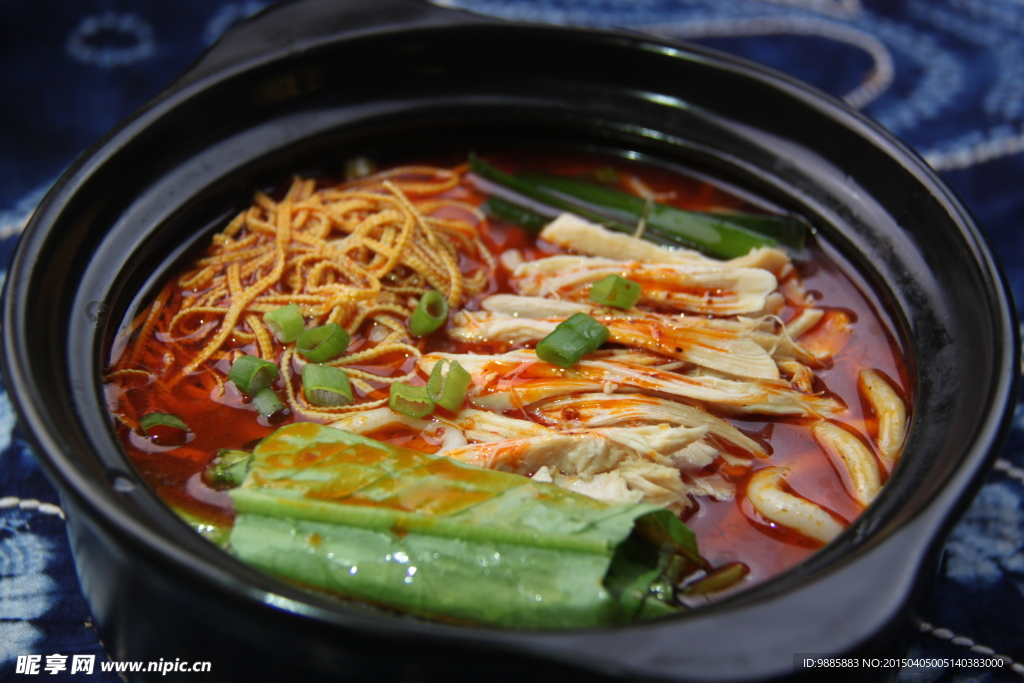 麻辣鸡丝米线