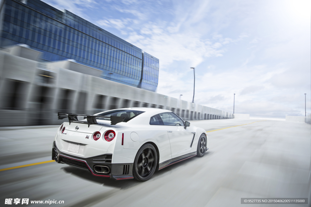 日产GTR