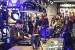ADIDAS专卖店