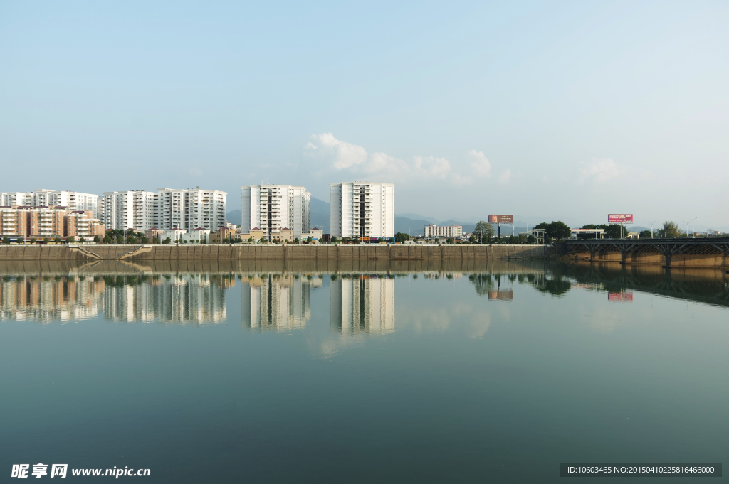 梅江风光 江河水