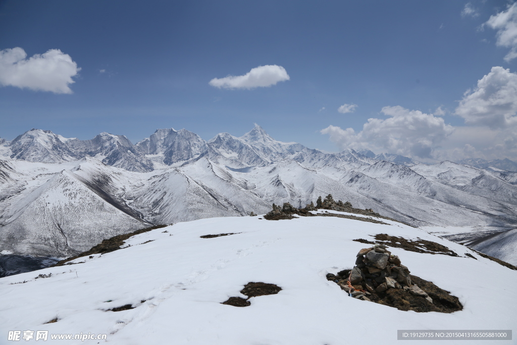 贡嘎雪山