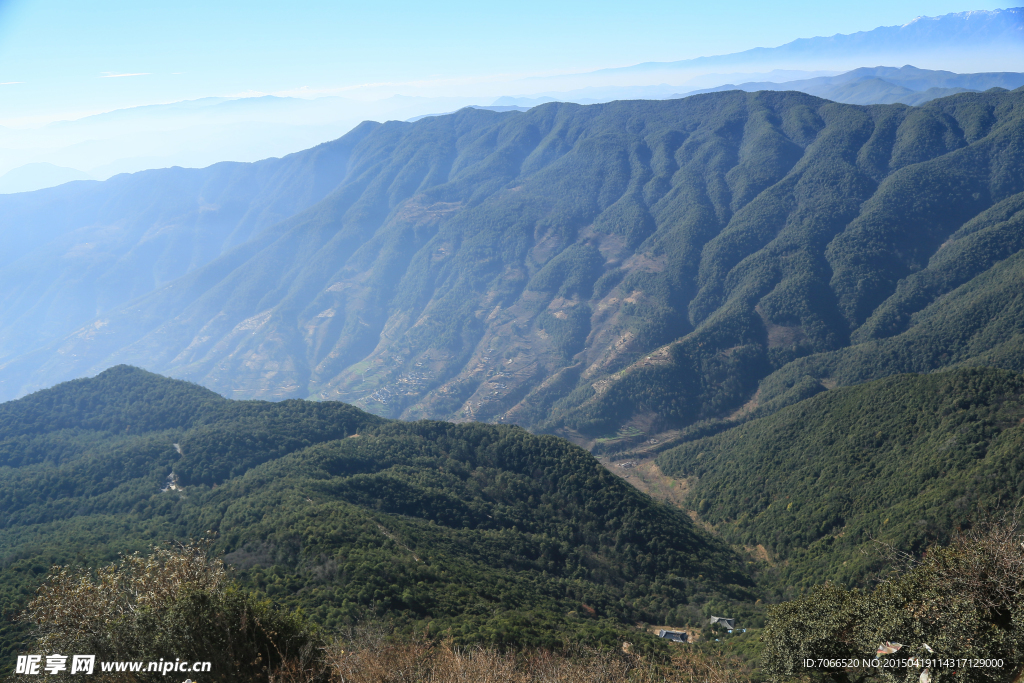鸡足山