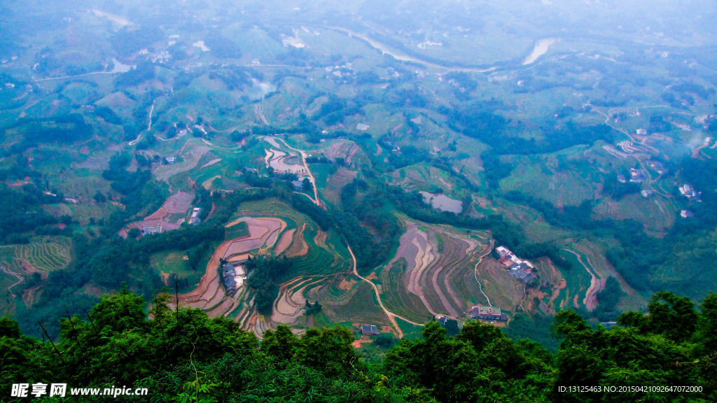 峨眉山