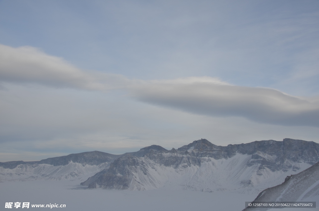 长白山天池雪景