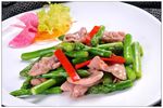 露笋炒鸡片