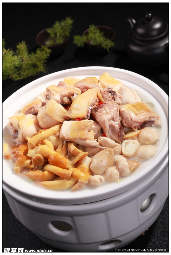 菌菇炖老鸡