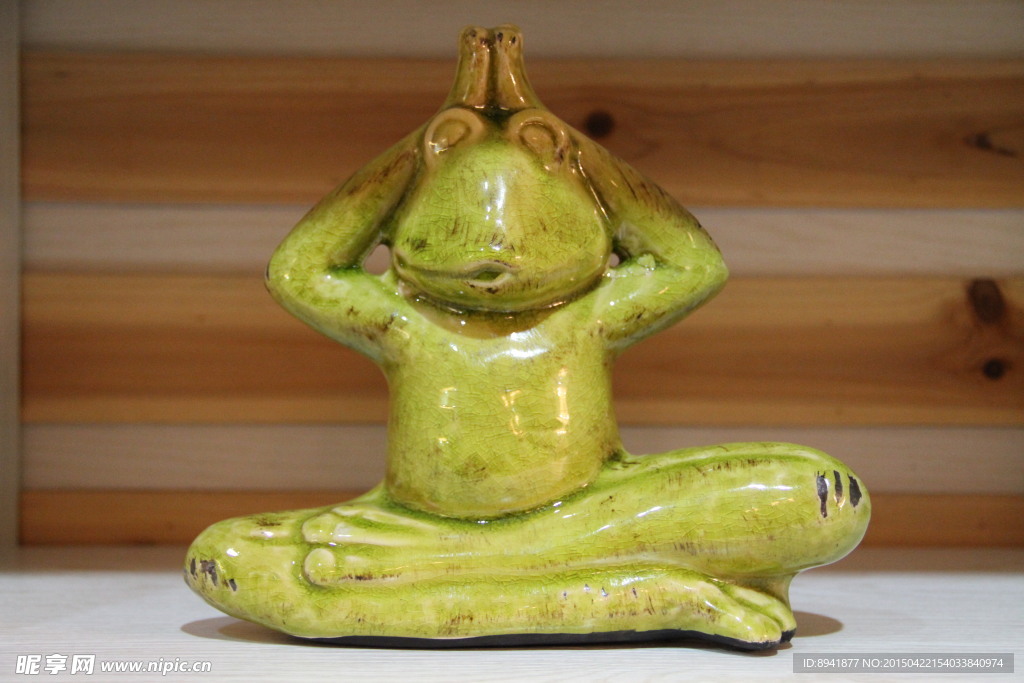 青蛙艺术品