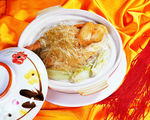 鸡汤煲翅 营养炖品