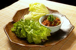 日式 日本料理 生菜包纳豆碎肉