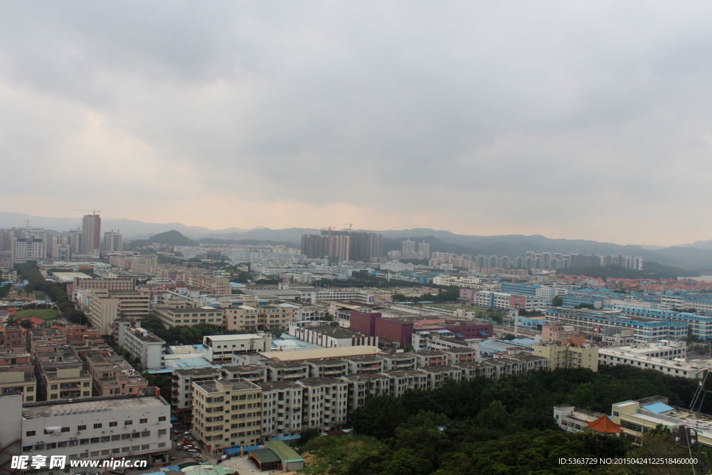 鸟瞰城市