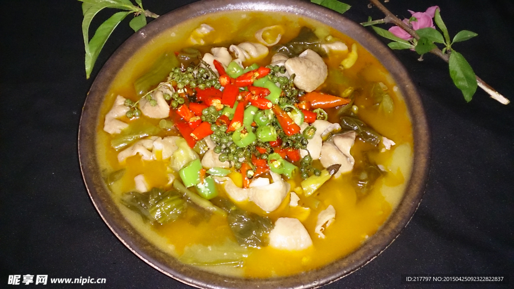 酸菜煮鱼