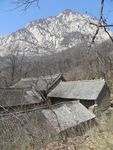 莲花峰下的莲花寺