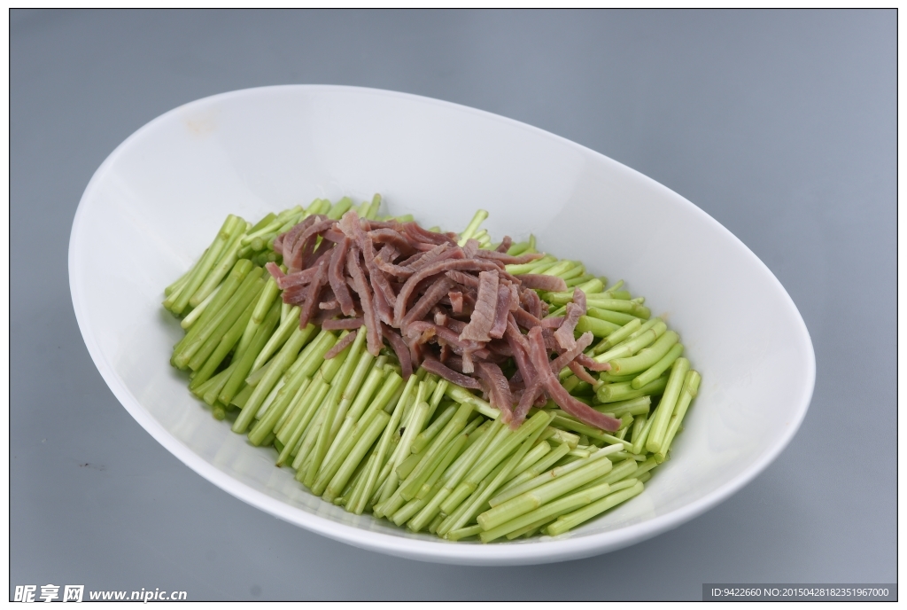 泥耗芽炒腊肉