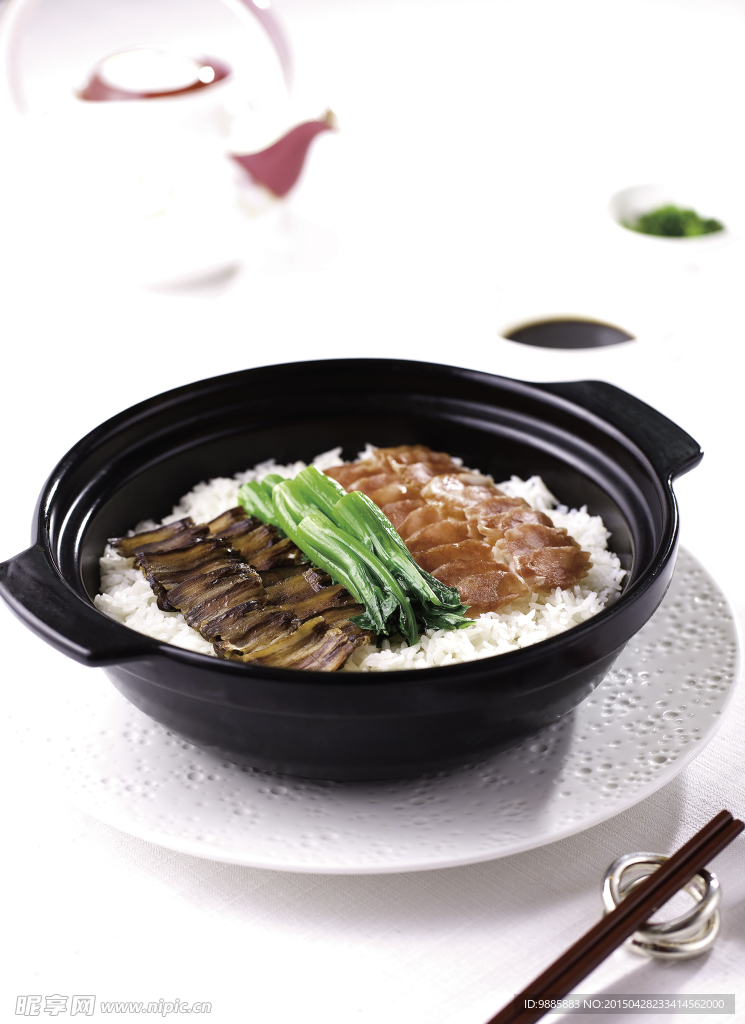 腊味煲仔饭
