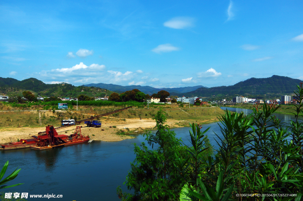 田园风光梅潭河畔