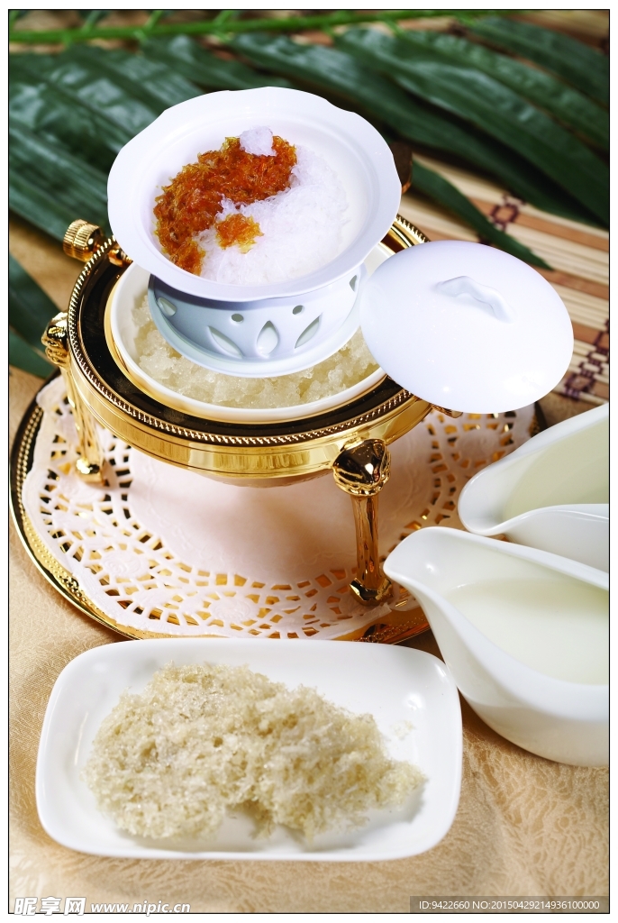 冰花炖燕窝