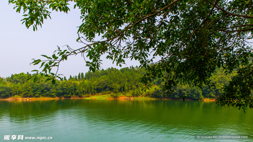 龙泉湖