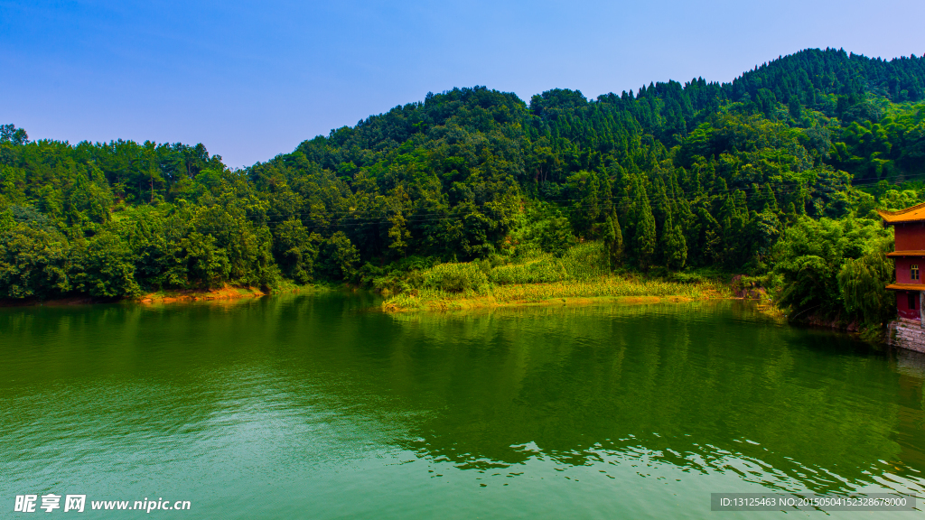 龙泉湖