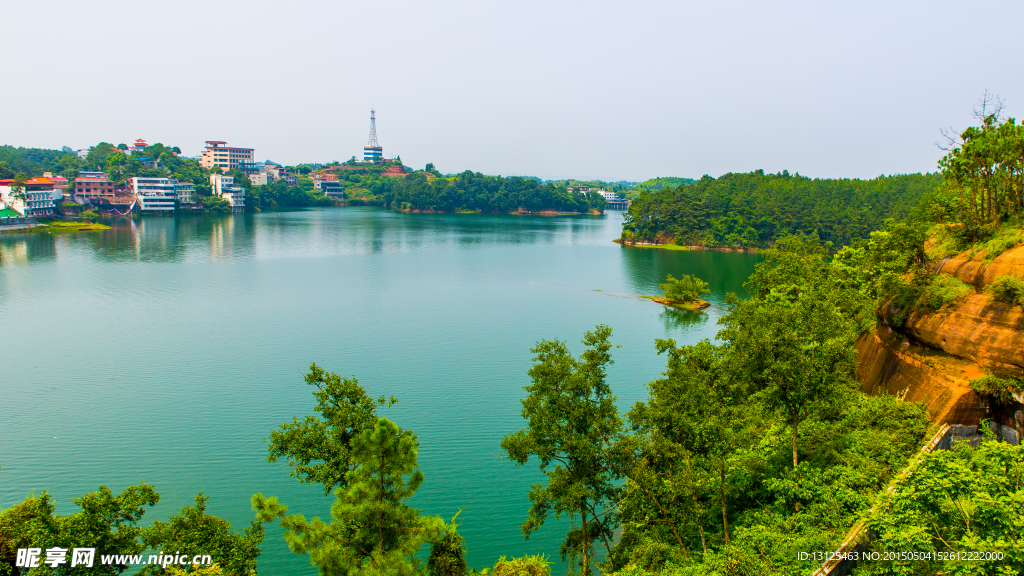 龙泉湖