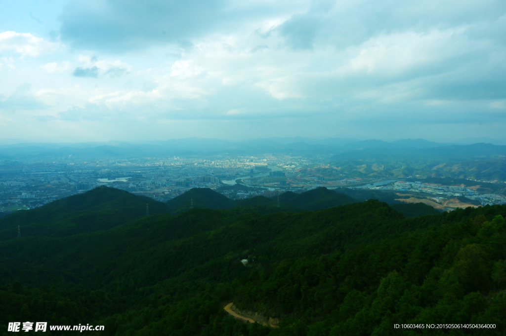 城市全景