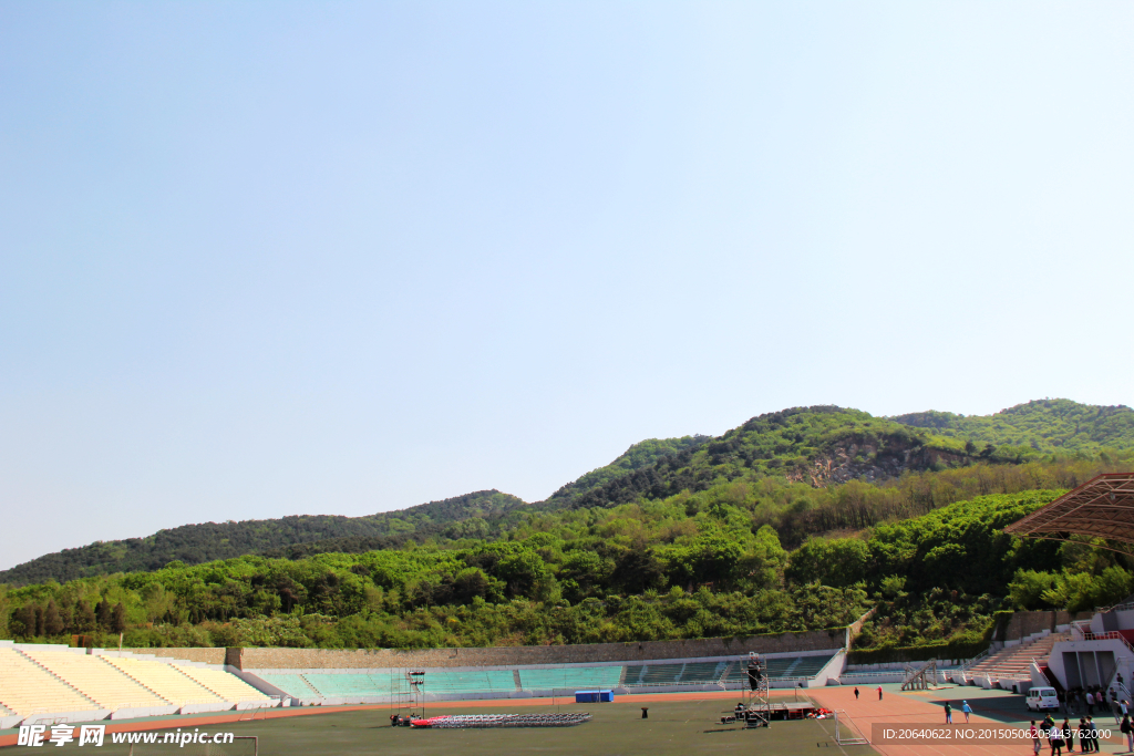 青山