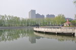 池水楼房