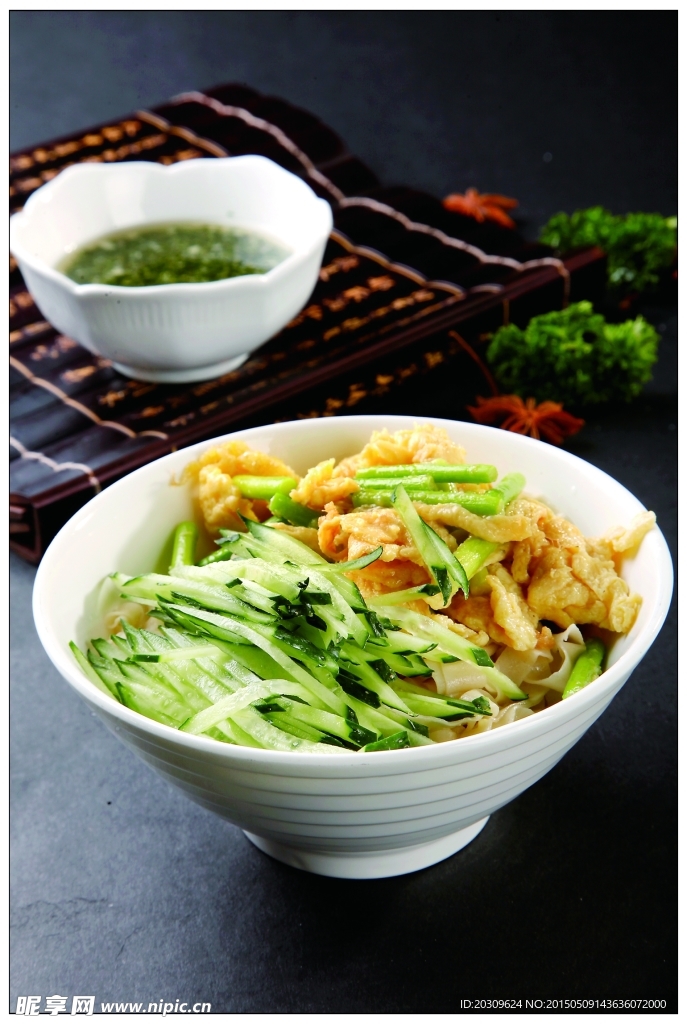 鸡蛋捞面