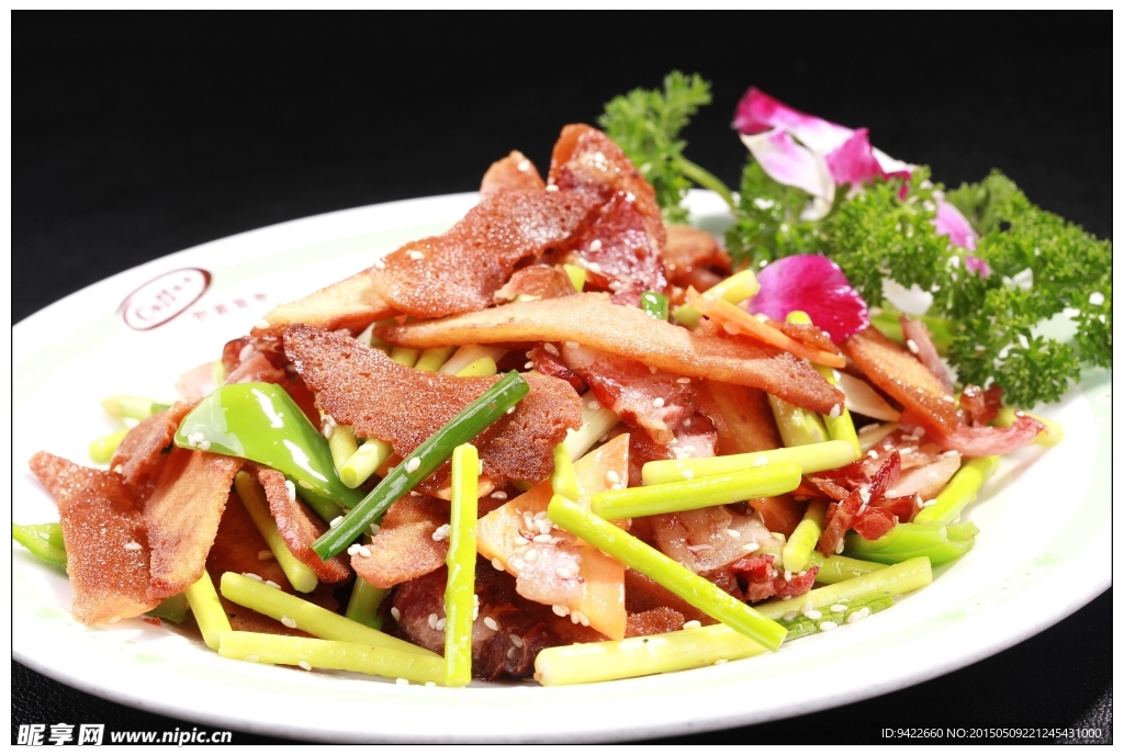 西式薄饼炒腊肉