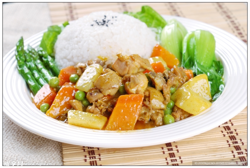 饭咖喱鸡肉饭