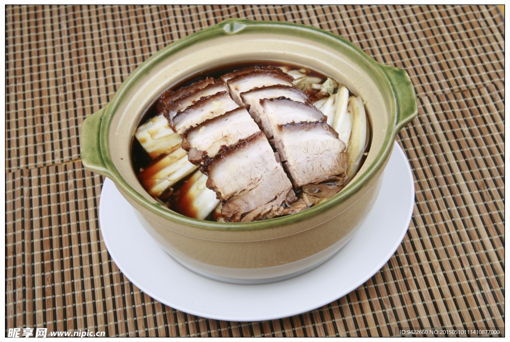 焖肉白菜