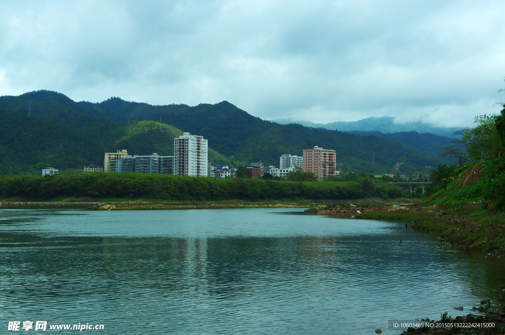 山水 三河坝