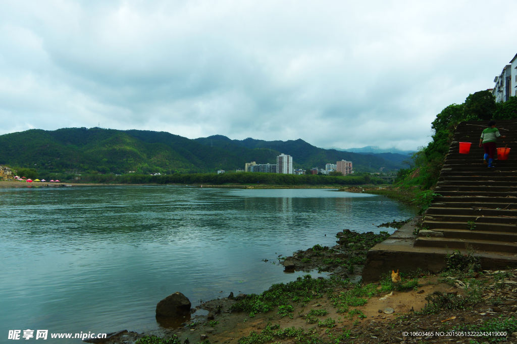 山水 三河坝