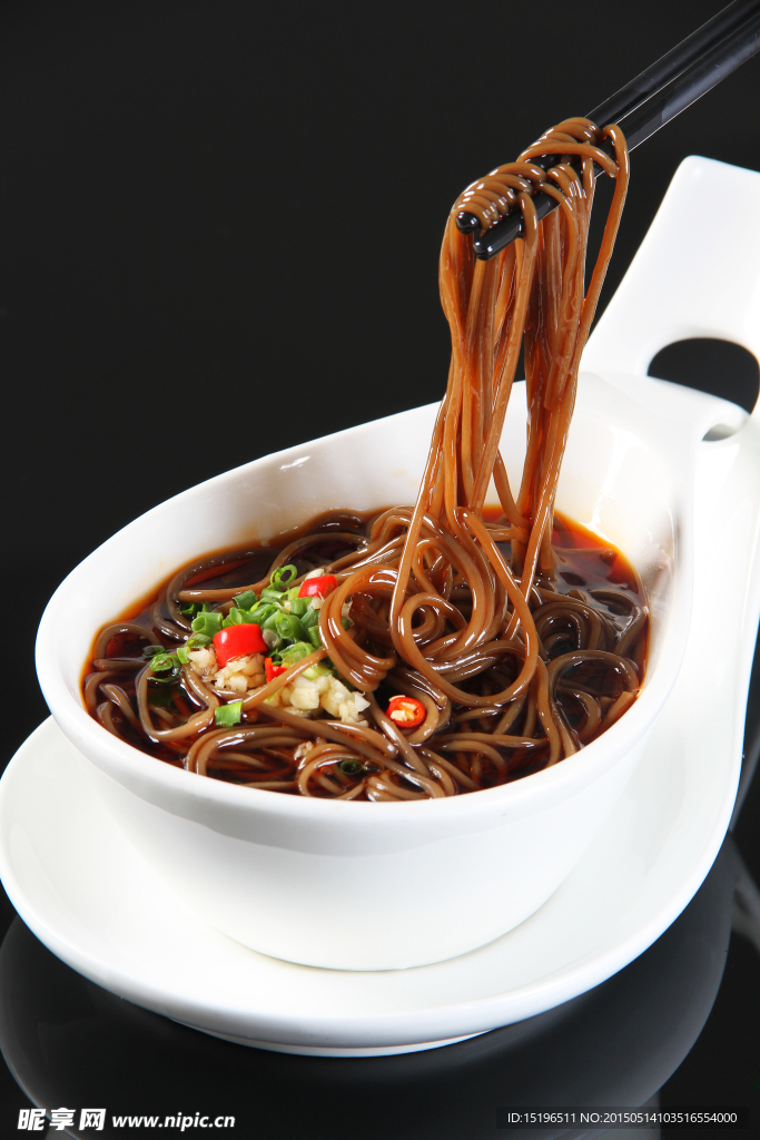 鲜露蕨根粉