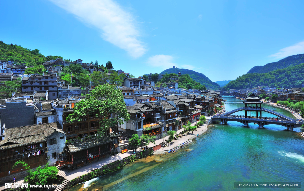 凤凰古城