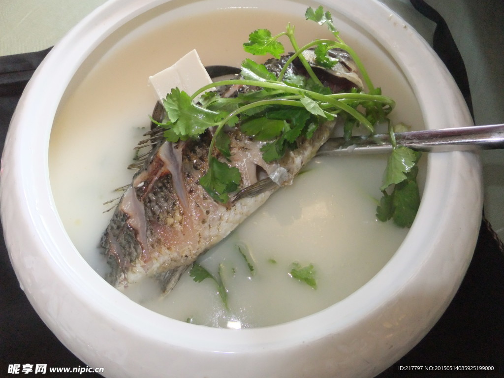 香菜豆腐鱼