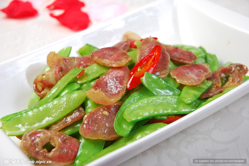 甜豆炒香肠