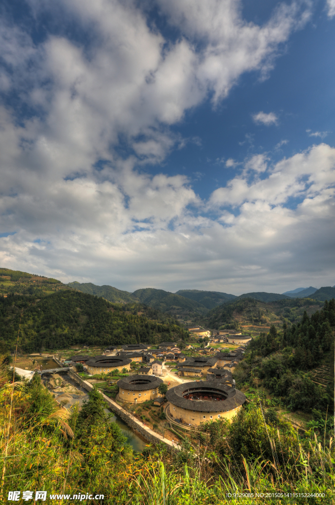 南靖河坑土楼群