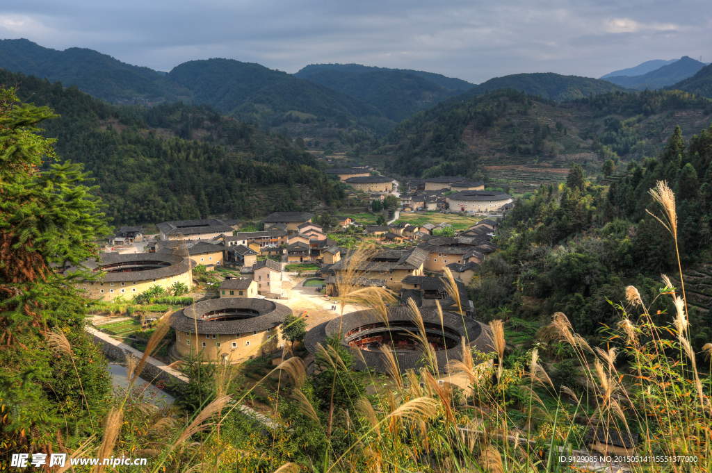 南靖河坑土楼群