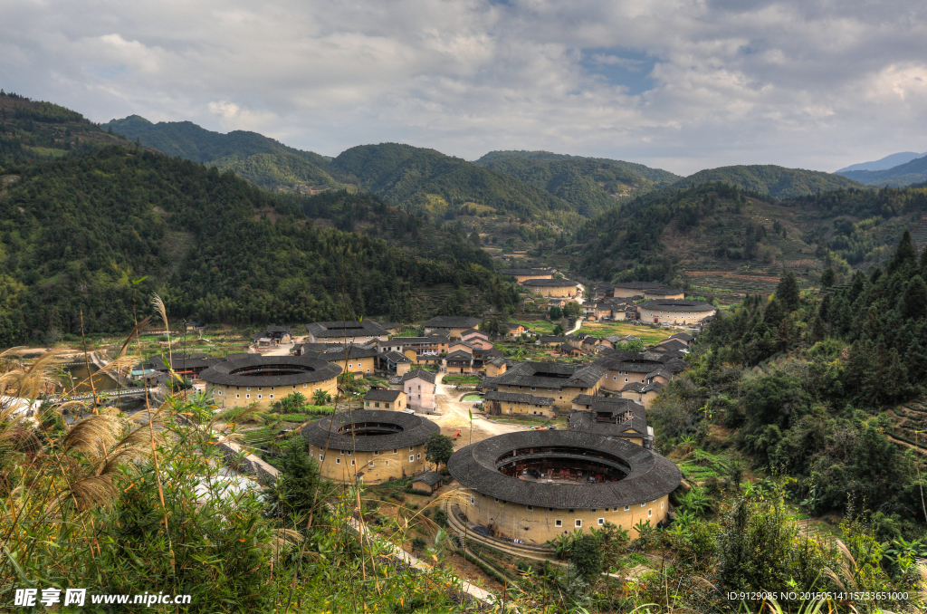 南靖河坑土楼群